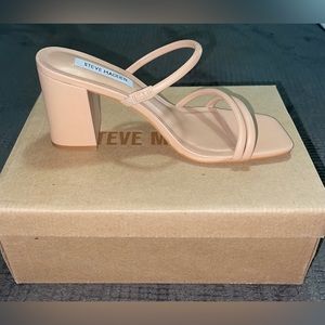 Steve Madden Avani Tan Sandals